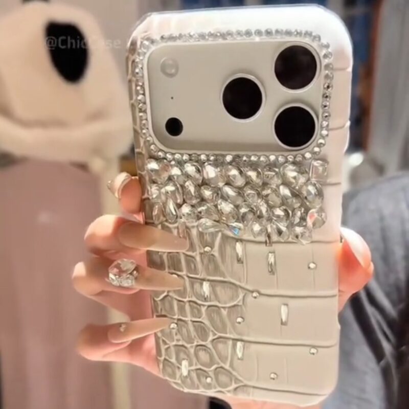 Handmade Rhinestone Luxury Crocodile Pattern Phone Case for iPhone16promax, premium full coverage shockproof phone case