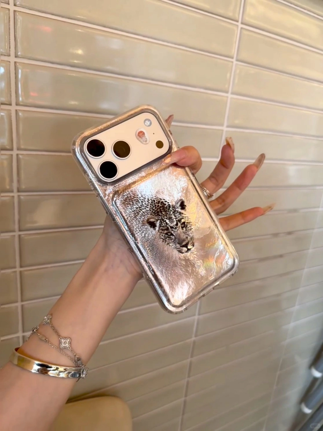 ChicCase Lab Tin Foil Leopard Print iPhone Case with realistic leopard head design