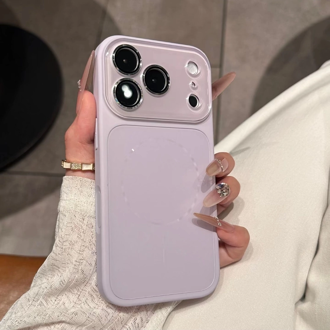 ChicCase Lab AG Matte Magnetic Full Lens Shockproof iPhone Phone Case