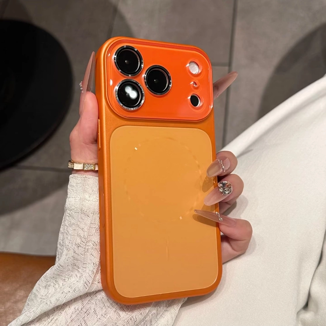 ChicCase Lab AG Matte Magnetic Full Lens Shockproof iPhone Phone Case