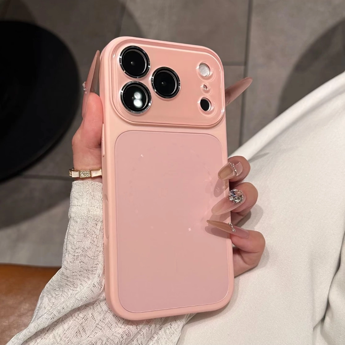 ChicCase Lab AG Matte Magnetic Full Lens Shockproof iPhone Phone Case
